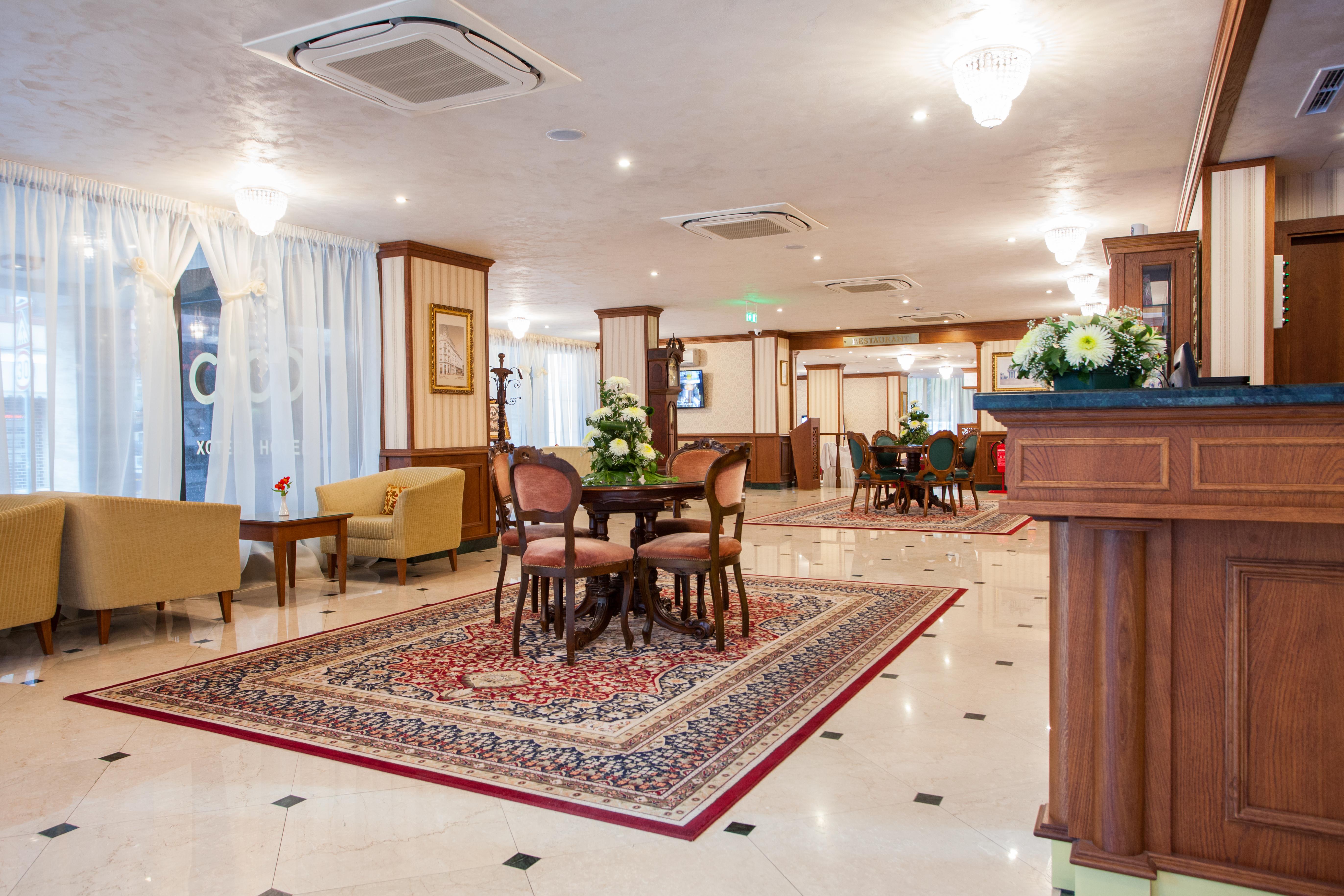 Coop, Otel Sofya
