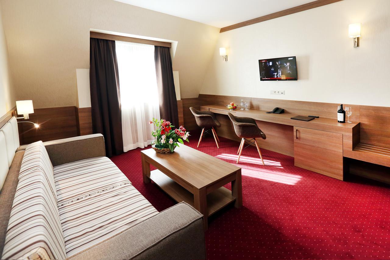 Coop, Otel 4*